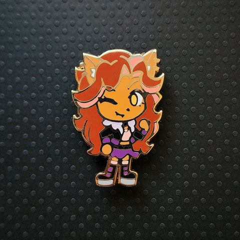 MH - Clawdeen 2" Enamel Pin